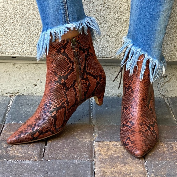 Genuine Leather Exotic Kitten Heel Pointy Toe Boot - Picture 3 of 11